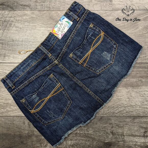 Billabong Juniors The Mini Denim Skirt Size 9 - Picture 5 of 5